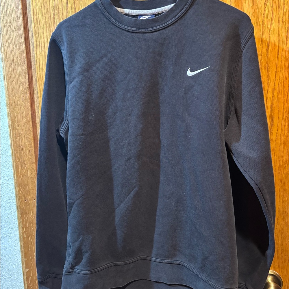 Nike Men's Dark Gray Crewneck Sweater